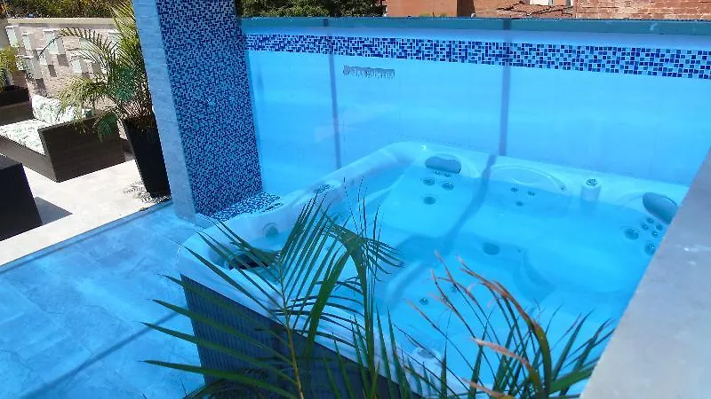 ****  Hotel Laureles Plaza Medellín Colombia