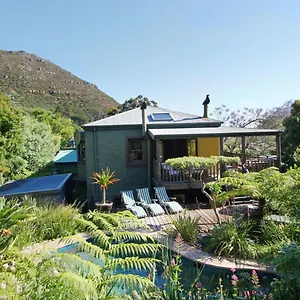 https://hout-bay-hideaway.hotels-capetown.com