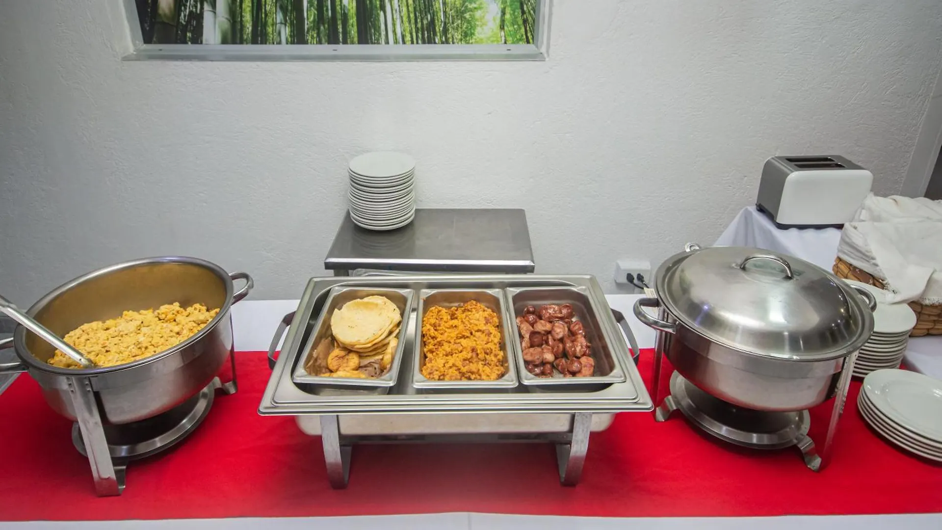 Hotel Laureles Plaza Medellin 4*,  Colombia