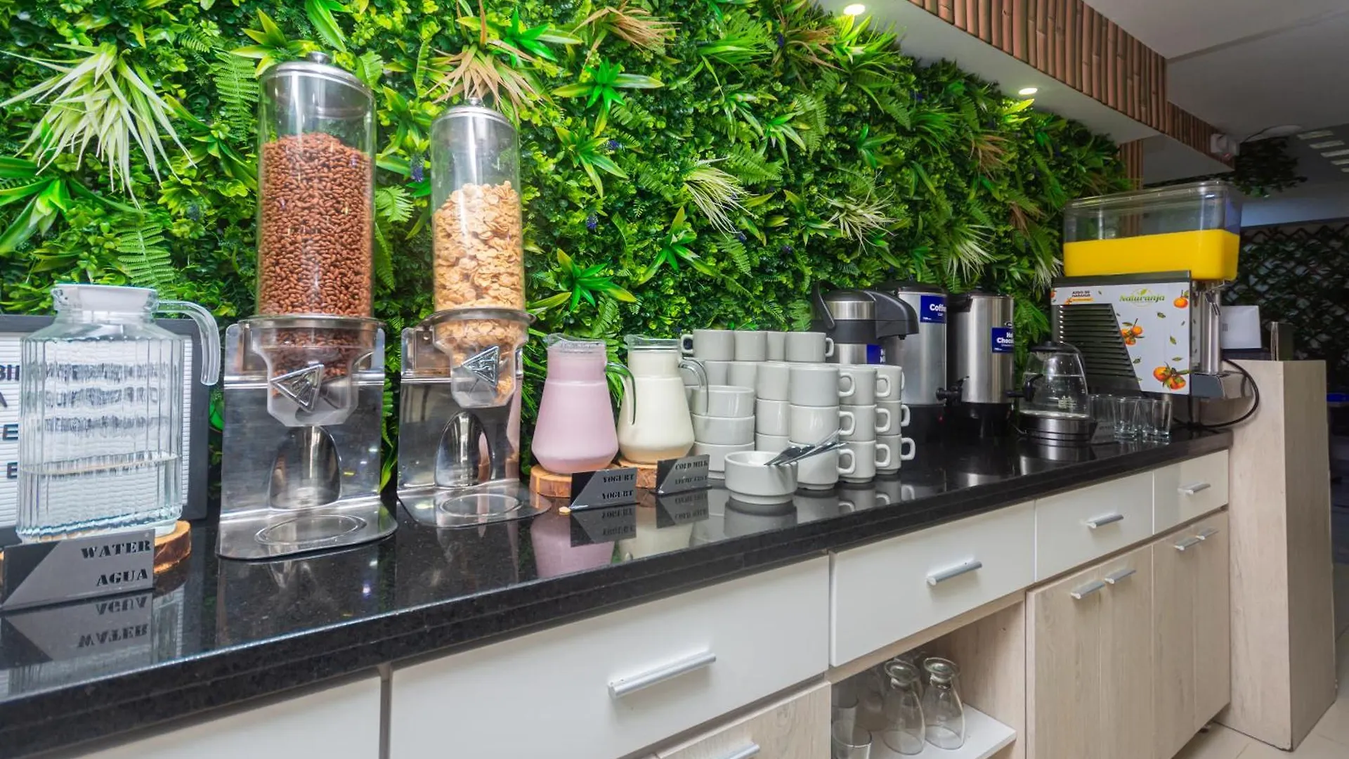 Hotel Laureles Plaza Medellin
