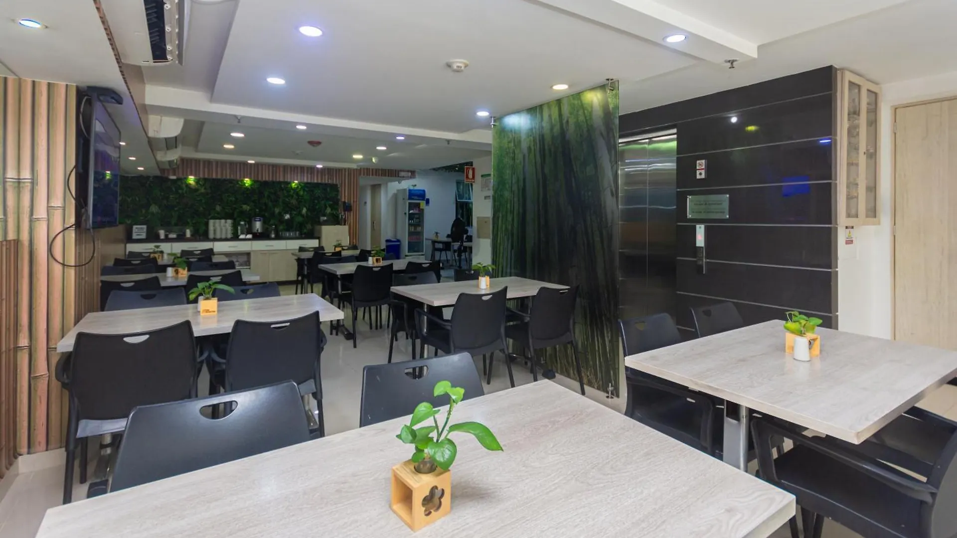 Hotel Laureles Plaza Medellín Colombia