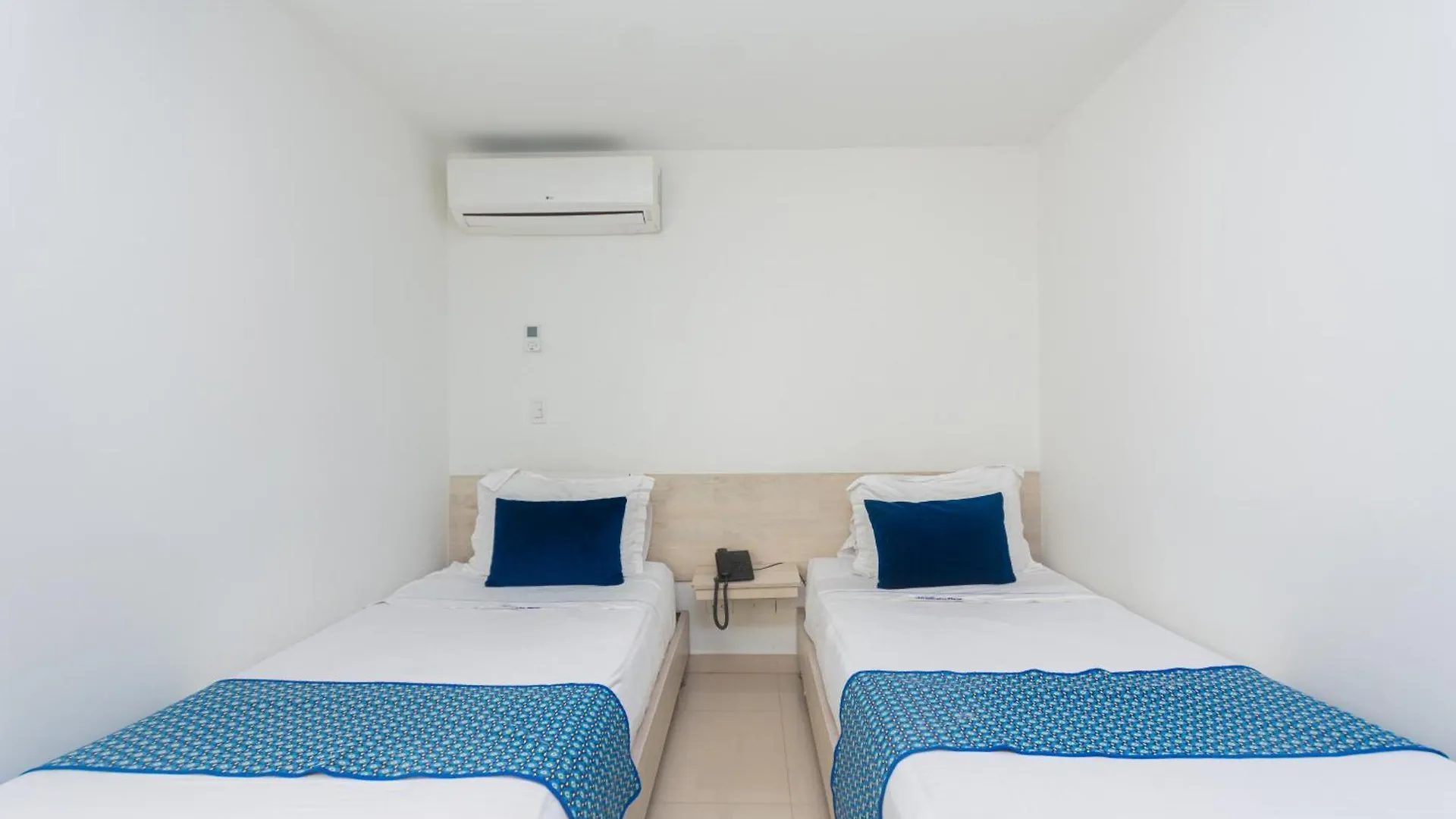 Hotel Laureles Plaza Medellín 4*,  Colombia