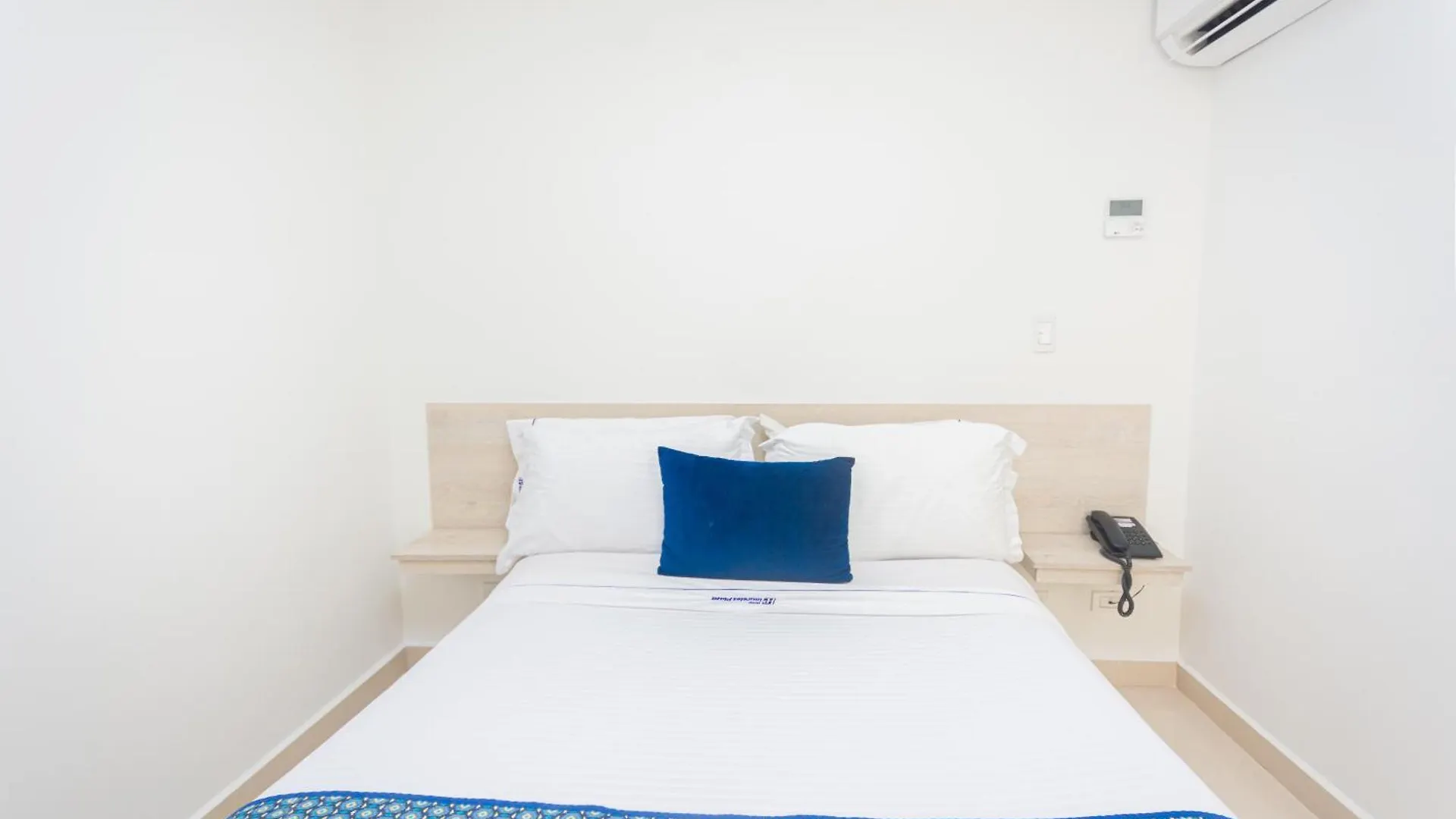 Hotel Laureles Plaza Medellín 4*,  Colombia